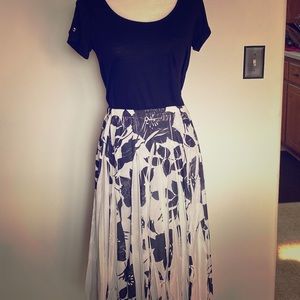 Women’s skirt